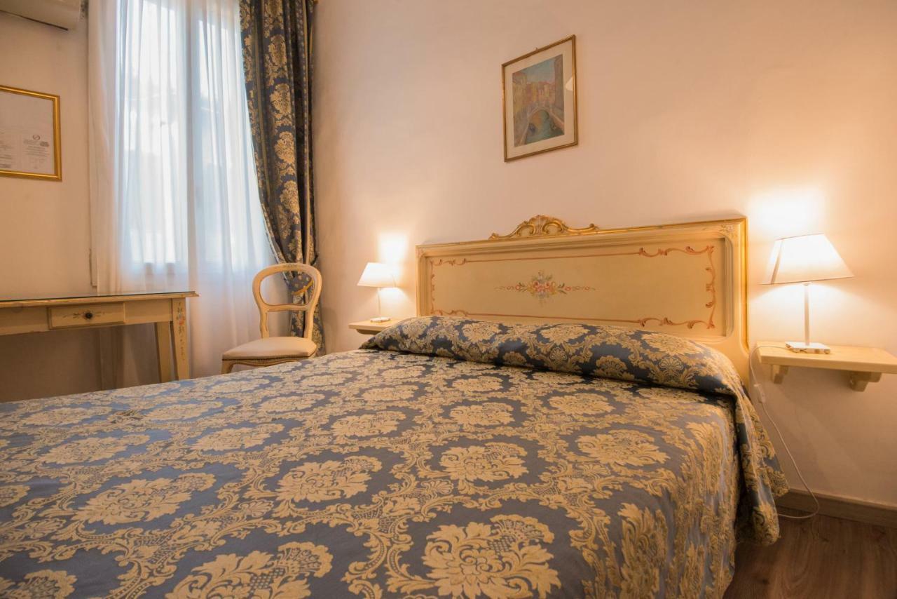 Casa Peron Hotel